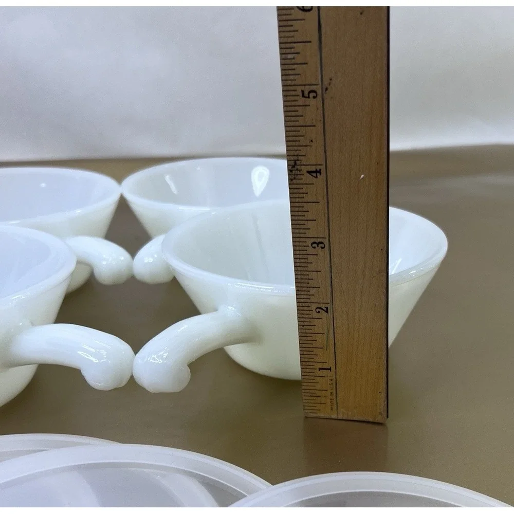 Fire King‎ Anchor Hocking Milk Glass Soup Chili Bowls with Lids Set of 4